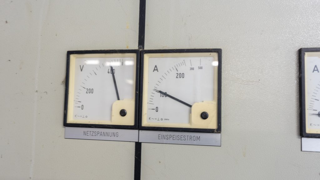 Amperemeter und Voltmeter